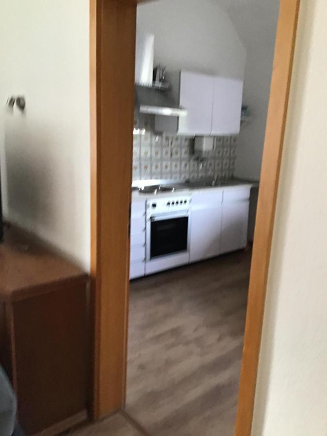 Apartment Bis Zu 8 Einzelbetten Stellplatz Wifi 埃森 外观 照片