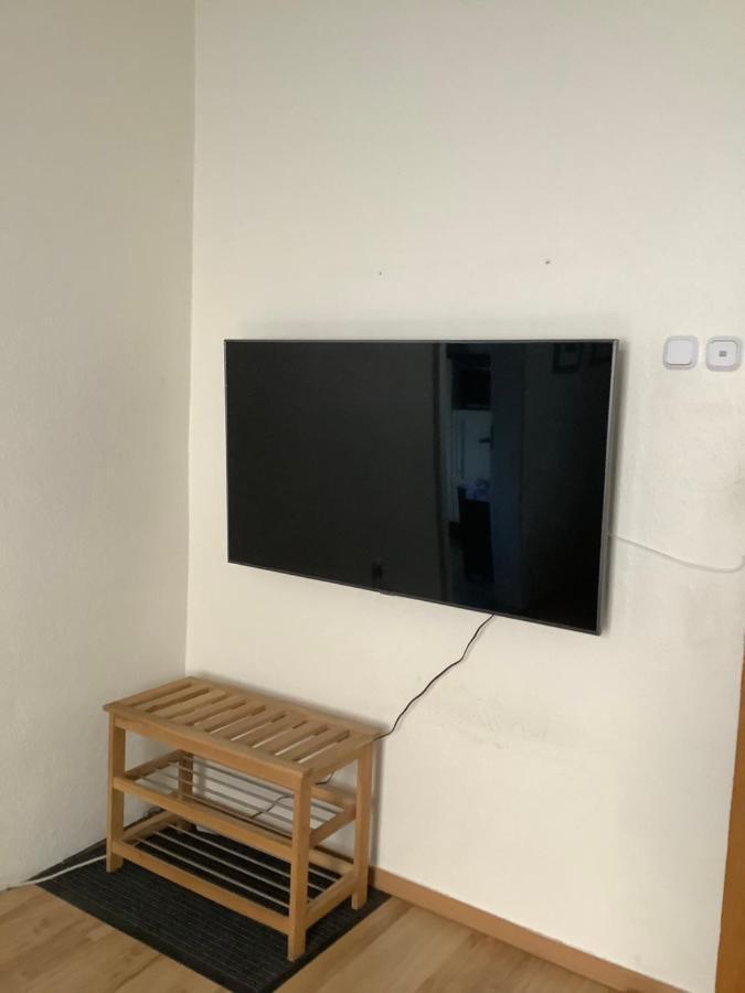 Apartment Bis Zu 8 Einzelbetten Stellplatz Wifi 埃森 外观 照片