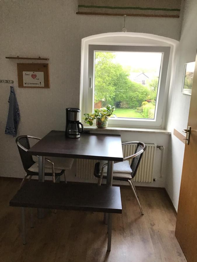 Apartment Bis Zu 8 Einzelbetten Stellplatz Wifi 埃森 外观 照片