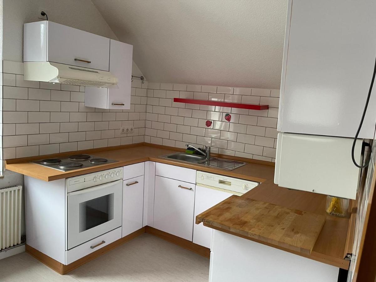 Apartment Bis Zu 8 Einzelbetten Stellplatz Wifi 埃森 外观 照片