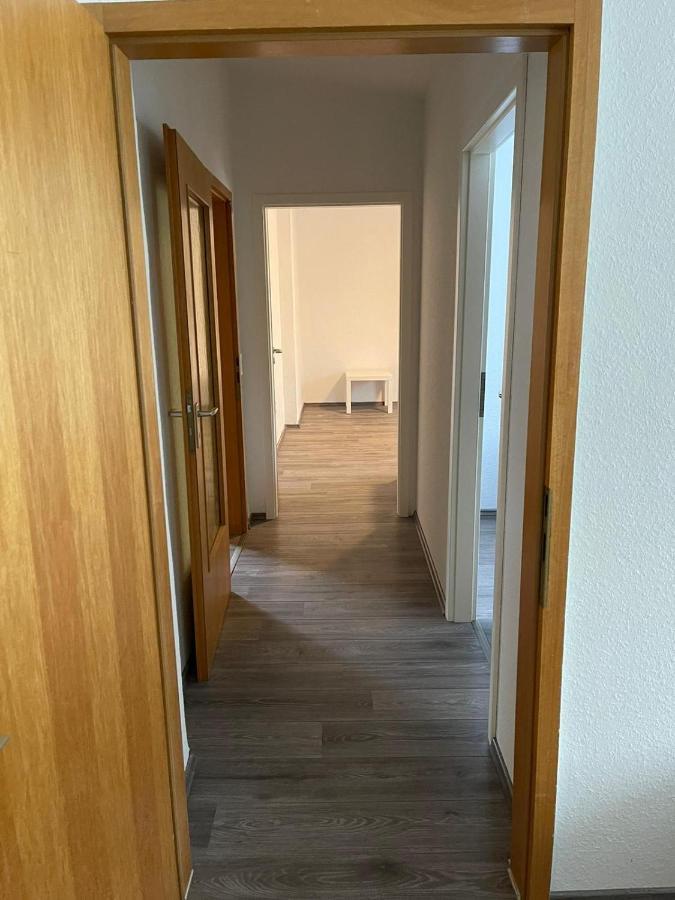 Apartment Bis Zu 8 Einzelbetten Stellplatz Wifi 埃森 外观 照片