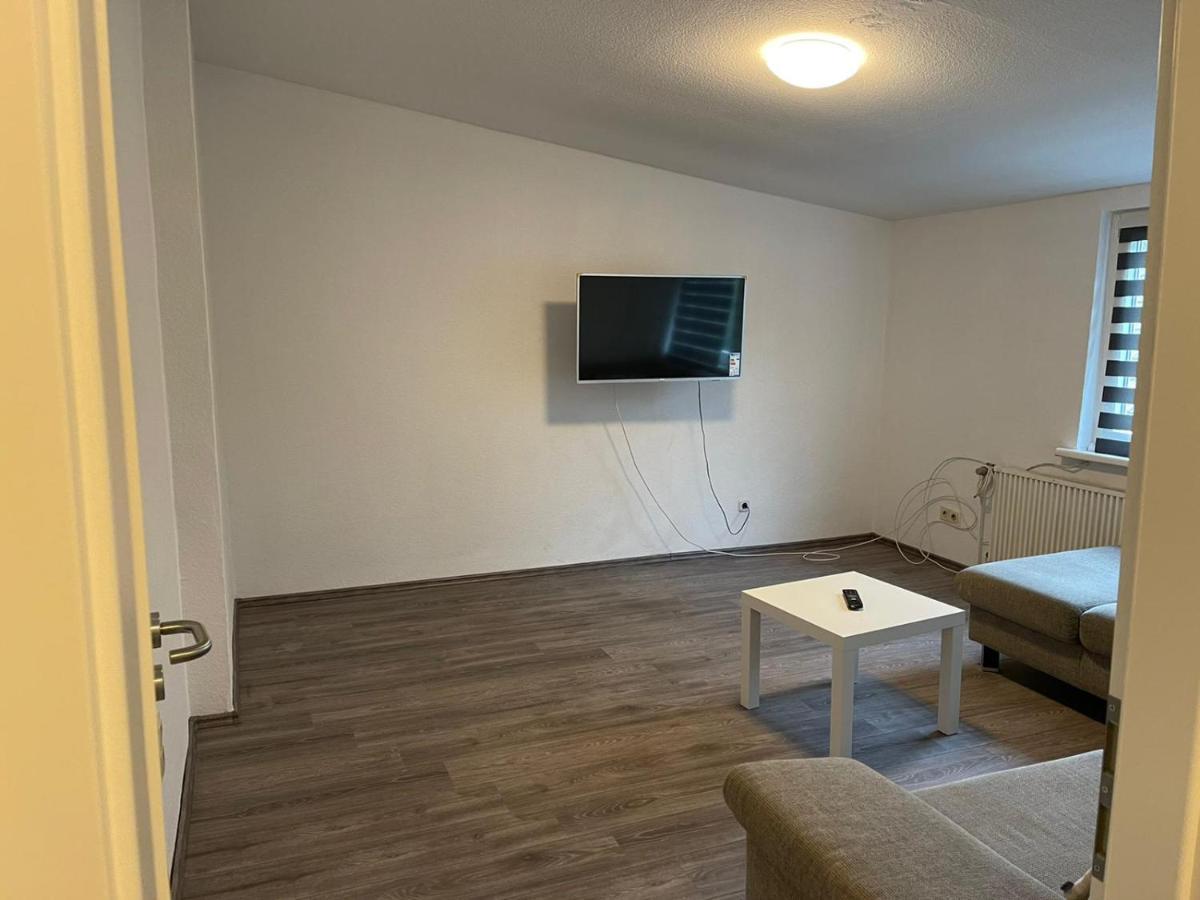 Apartment Bis Zu 8 Einzelbetten Stellplatz Wifi 埃森 外观 照片